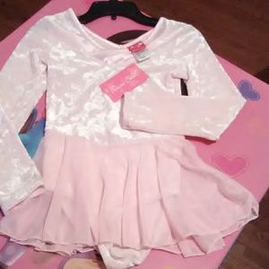 Girls dance leotard NWT